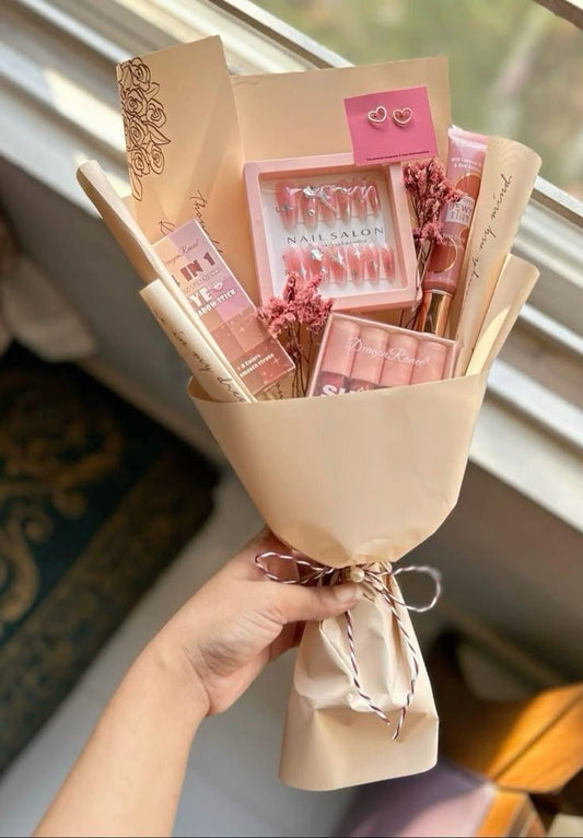 Customised Amzing Bouquet Gift For Girls