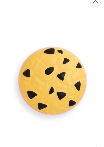 Revolutiion Chocolate Chip Cookie Shadow Palette