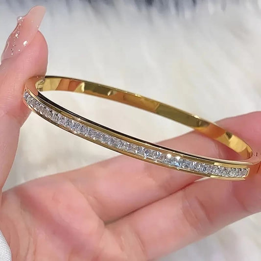 Golden Aura Zirconia Bracelet