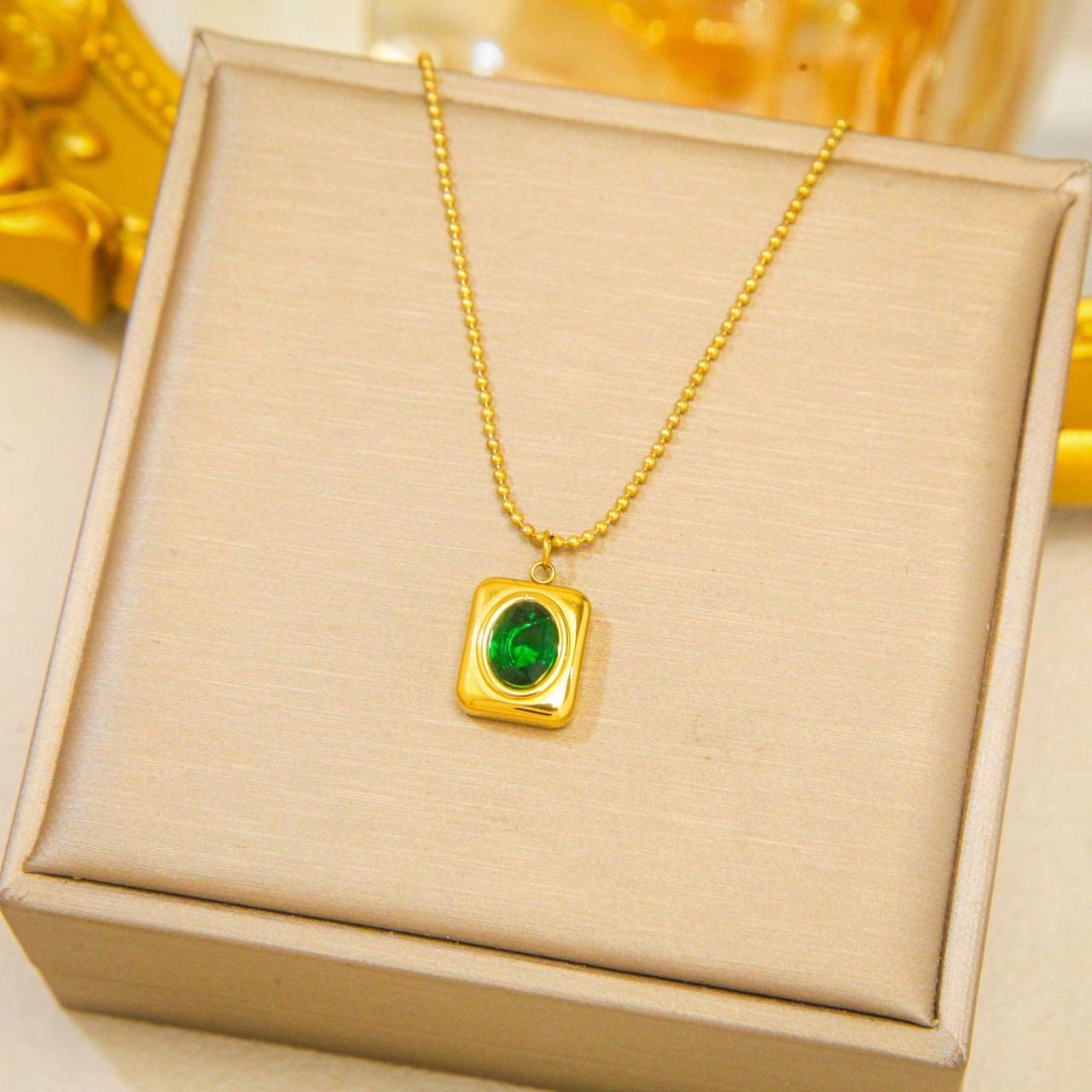 Beautiful Gold Plated Pendant in 3 Different Colors