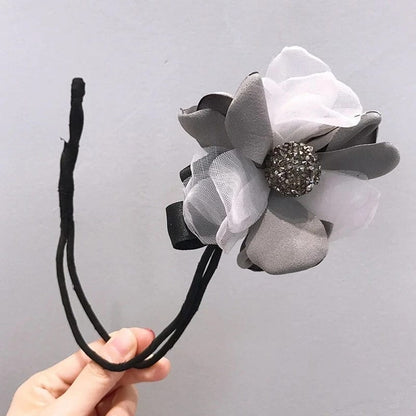 Elegant Flower Hair Bun Maker - Vintage Style Resin Hair Styling